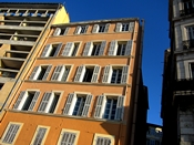 Façade marseillaise typique quartier du vieux Port 13001